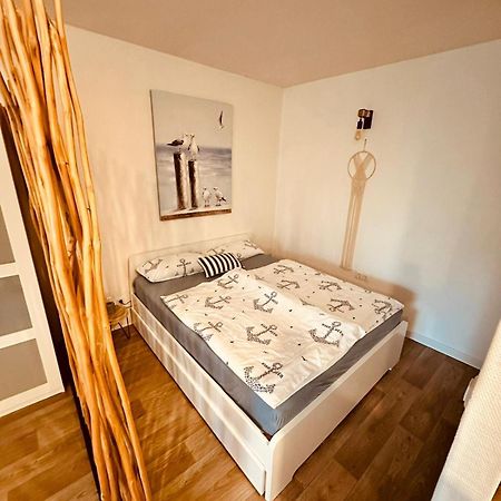 Emily'S Deichbude In Einer Historischen Villa In Dornumersiel Exteriör bild