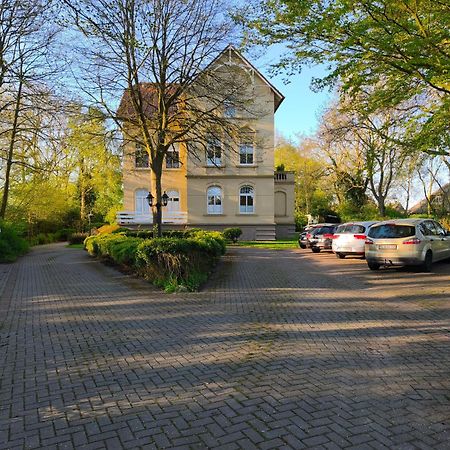 Emily'S Deichbude In Einer Historischen Villa In Dornumersiel Exteriör bild